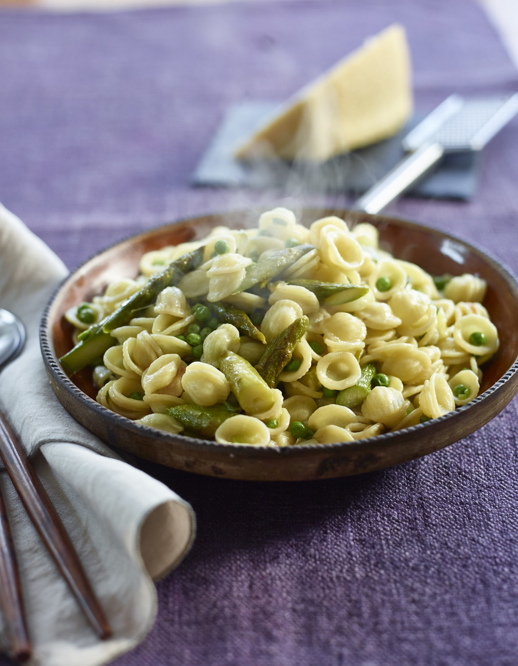 ORECCHIETTE WITH ASPARAGUS AND PEAS Lidia