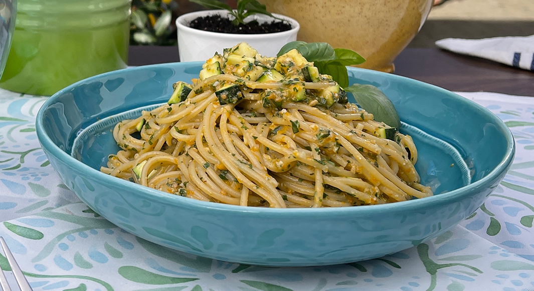 Spaghetti with Yellow Tomato Pesto Lidia