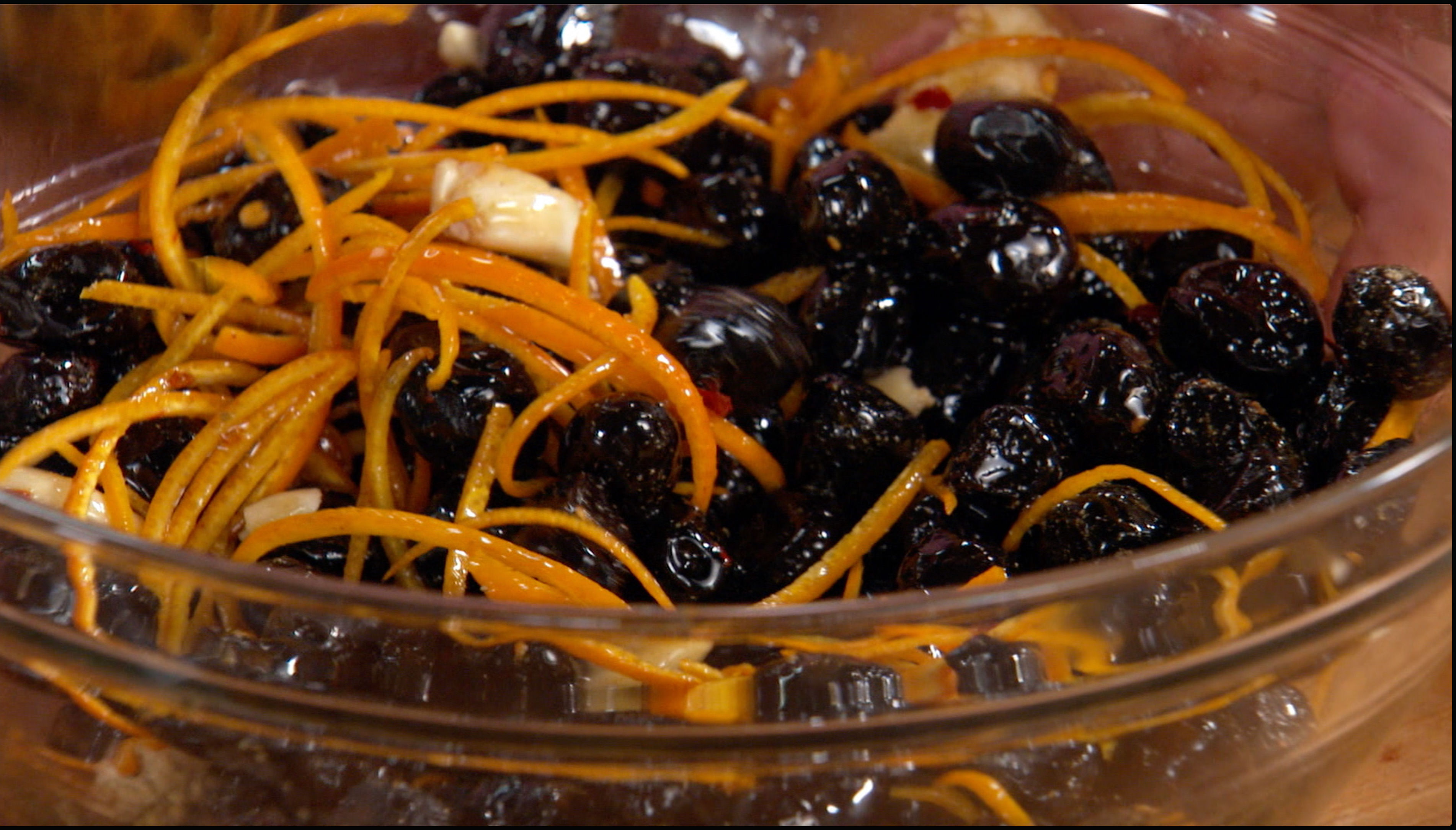 SEASONED OLIVES